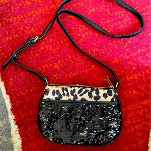 Juicy cross body purse 8x6